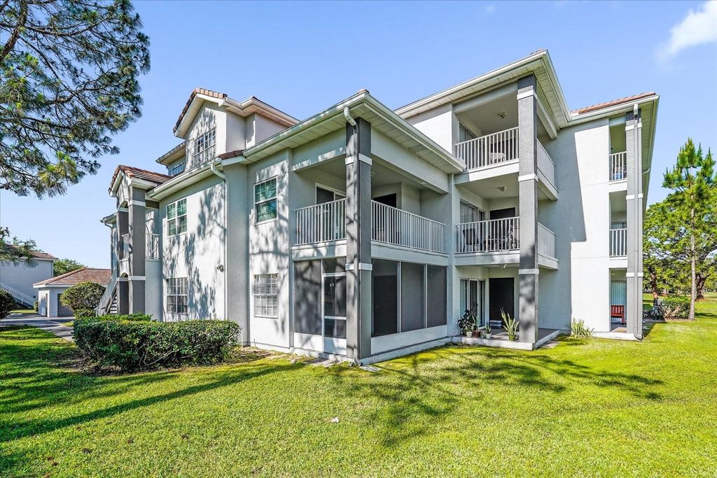 Image 24 of property listing at 13953 FAIRWAY ISLAND DRIVE 618, Orlando, FL 32837