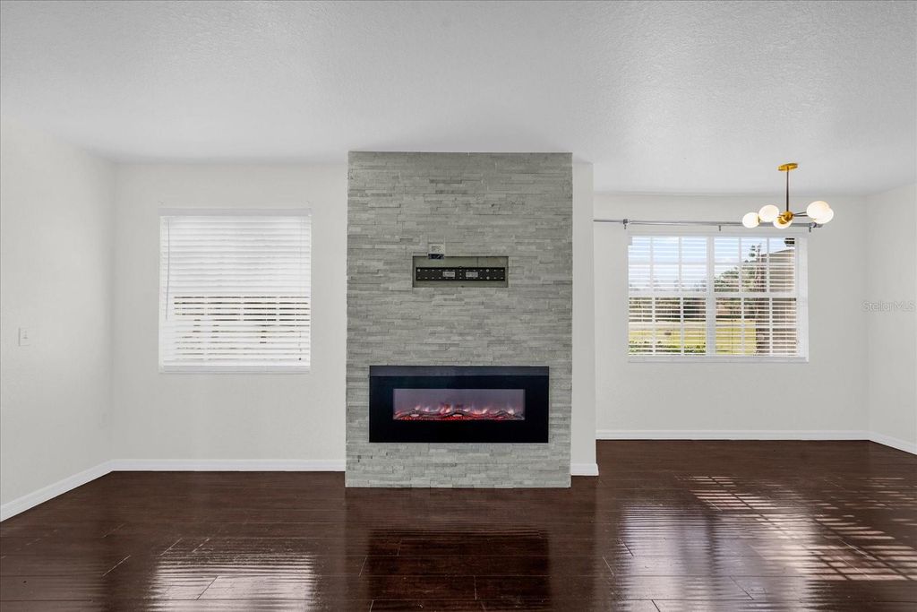 Image 4 of property listing at 13953 FAIRWAY ISLAND DRIVE 618, Orlando, FL 32837