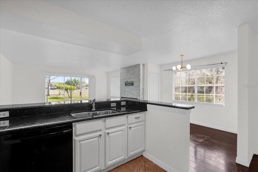 Image 9 of property listing at 13953 FAIRWAY ISLAND DRIVE 618, Orlando, FL 32837
