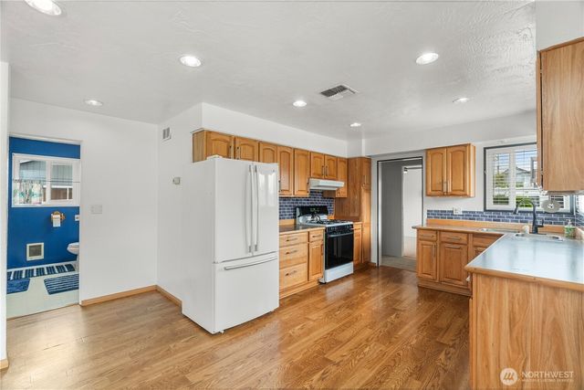 2300 W Second Street, Aberdeen, WA 98520
