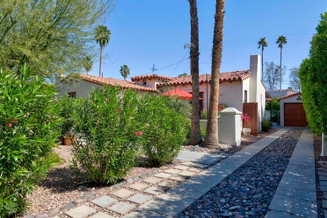 524 S Calle Ajo, Palm Springs, CA 92264