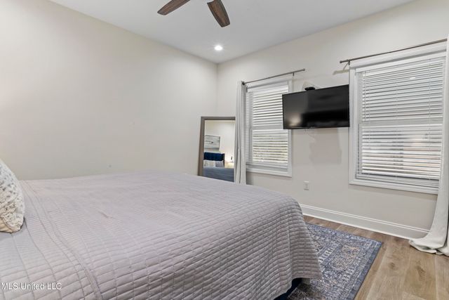 2524 Beach Boulevard, Biloxi, MS 39531