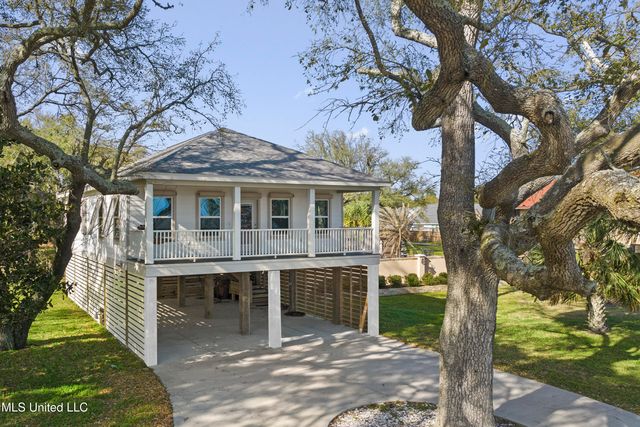 2524 Beach Boulevard, Biloxi, MS 39531