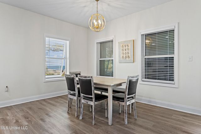 2524 Beach Boulevard, Biloxi, MS 39531