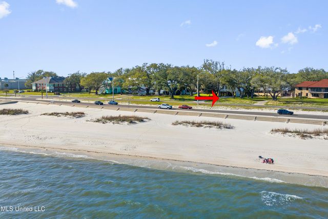 2524 Beach Boulevard, Biloxi, MS 39531