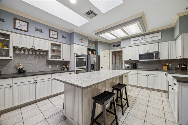3914 Hill Springs Drive, Houston, TX 77345