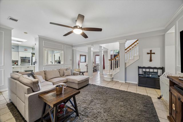 3914 Hill Springs Drive, Houston, TX 77345