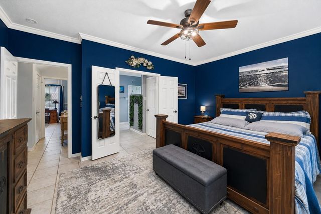 3914 Hill Springs Drive, Houston, TX 77345