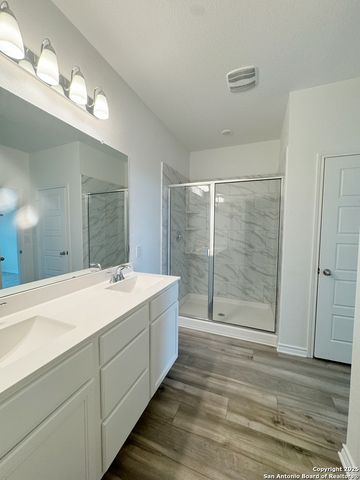 2523 Chronos Drive, San Antonio, TX 78245