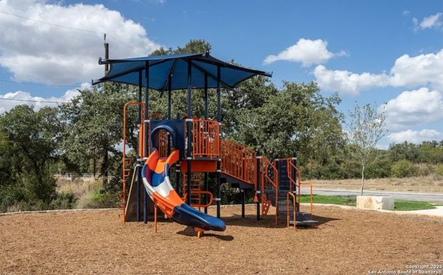 2523 Chronos Drive, San Antonio, TX 78245