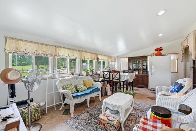 5725 Whitney Avenue, Fort Wayne, IN 46809
