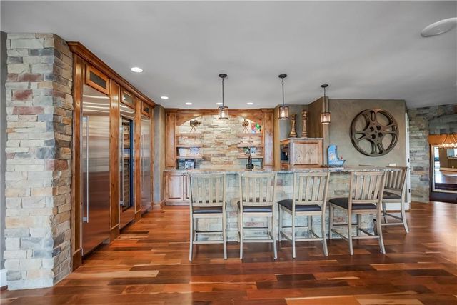 27596 W Highland Circle, Olathe, KS 66061