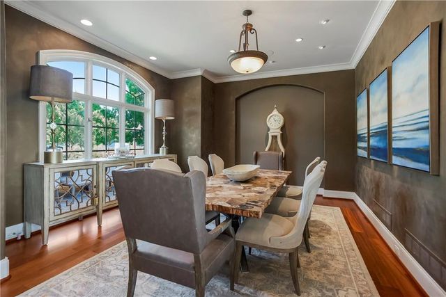 27596 W Highland Circle, Olathe, KS 66061