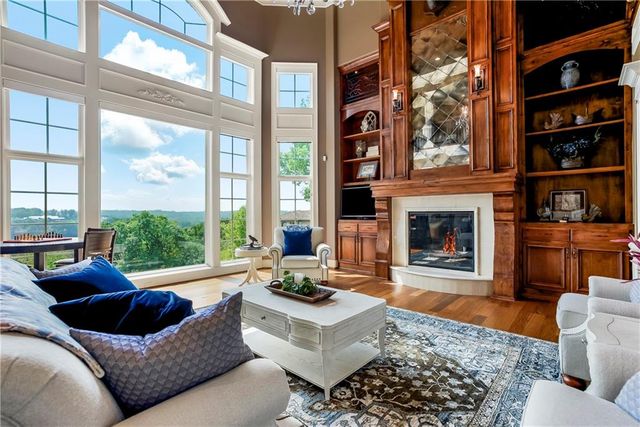 27596 W Highland Circle, Olathe, KS 66061