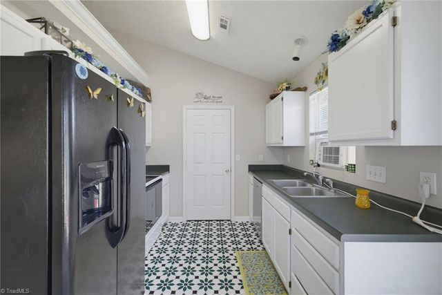 2459 Shadow Valley Road, High Point, NC 27265
