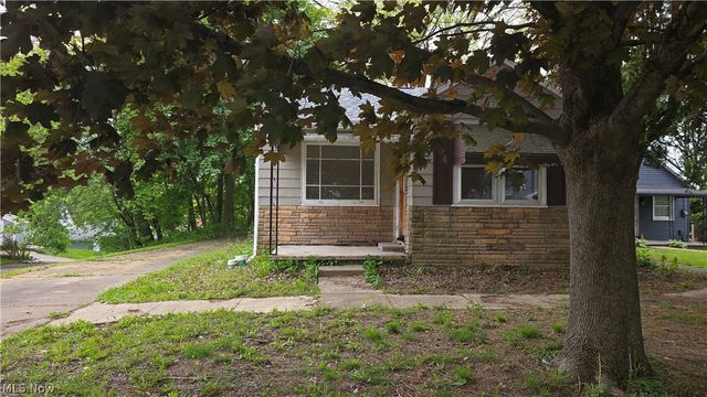 146 Hermann Street, Barberton, OH 44203
