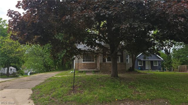 146 Hermann Street, Barberton, OH 44203