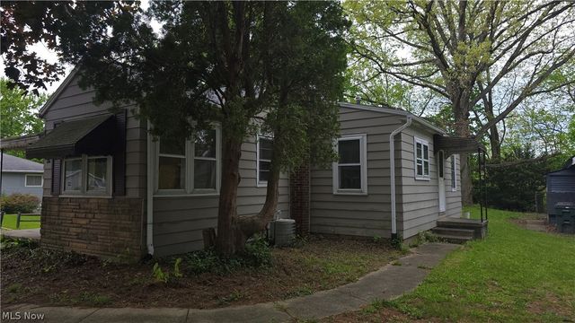 146 Hermann Street, Barberton, OH 44203