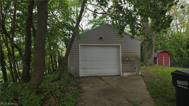 146 Hermann Street, Barberton, OH 44203