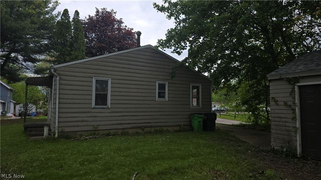 146 Hermann Street, Barberton, OH 44203
