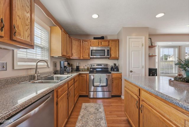 401 Klondike Circle, Kodak, TN 37764