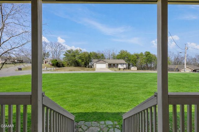 401 Klondike Circle, Kodak, TN 37764