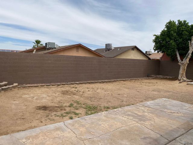 1618 E Liberty St, San Luis, AZ 85336