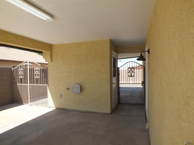 1618 E Liberty St, San Luis, AZ 85336