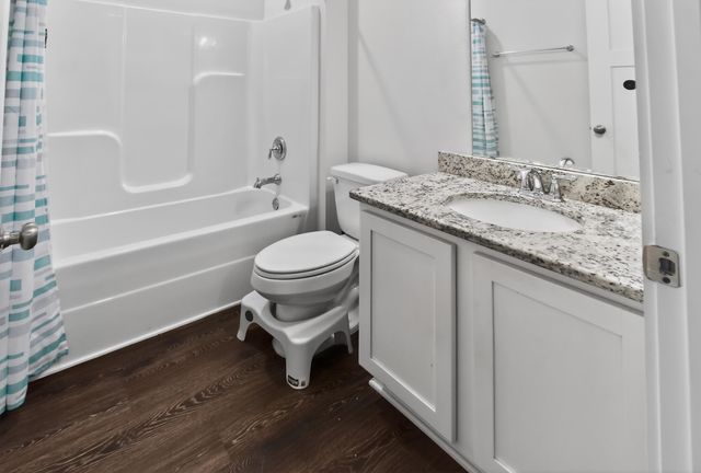 1110 Shoal River Drive, Crestview, FL 32539