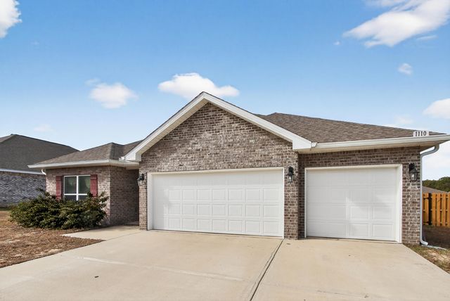 1110 Shoal River Drive, Crestview, FL 32539