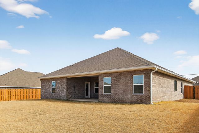 1110 Shoal River Drive, Crestview, FL 32539