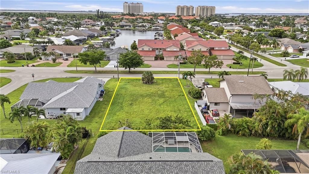 Image 3 of property listing at 1205 El Dorado PKWY W, Cape Coral, FL 33914