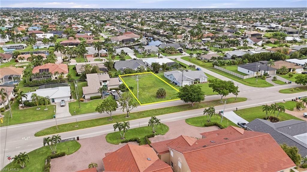 Image 5 of property listing at 1205 El Dorado PKWY W, Cape Coral, FL 33914