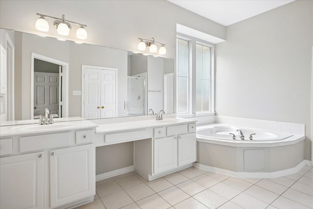 5104 Arbor Hollow Drive, Mckinney, TX 75072