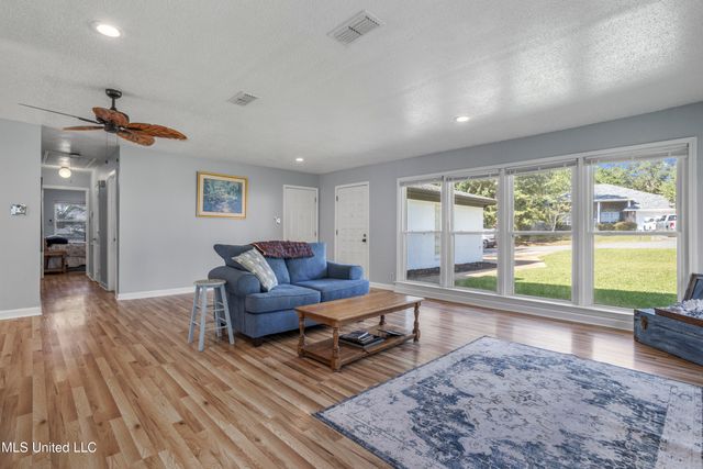 682 Auahi Place, Diamondhead, MS 39525