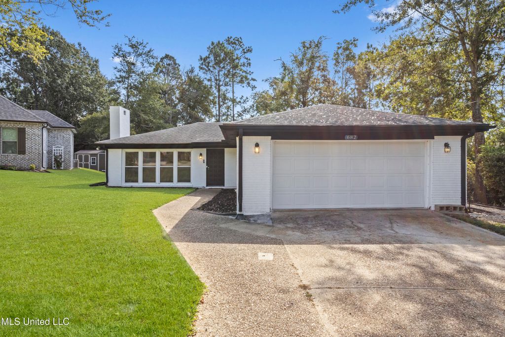 682 Auahi Place, Diamondhead, MS 39525