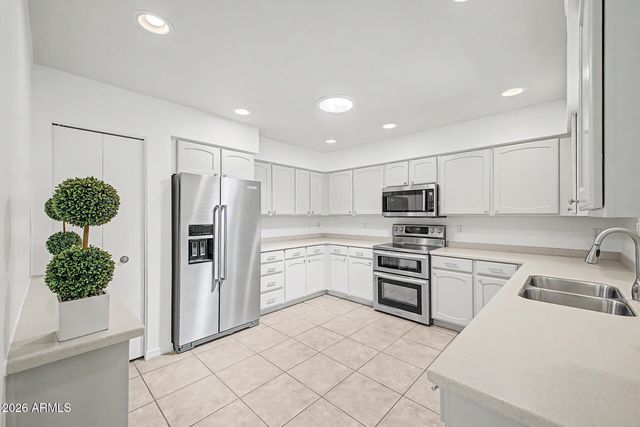 4303 E FAIRMOUNT Avenue, Phoenix, AZ 85018