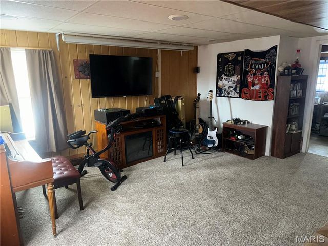 35 Holiday Drive, Hannibal, MO 63401