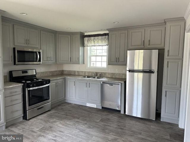 32 ROSE AVE, Middletown, PA 17057