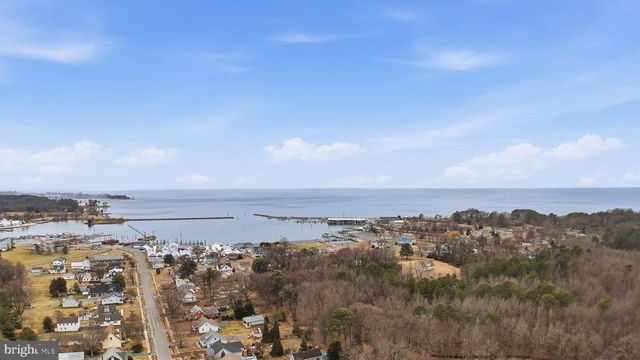 5827 S HAWTHORNE AVE, Rock Hall, MD 21661