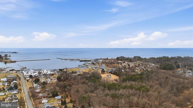 5827 S HAWTHORNE AVE, Rock Hall, MD 21661