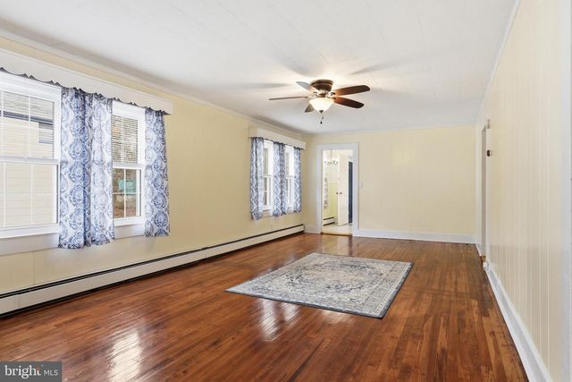 5827 S HAWTHORNE AVE, Rock Hall, MD 21661