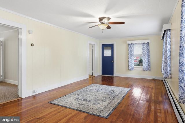 5827 S HAWTHORNE AVE, Rock Hall, MD 21661