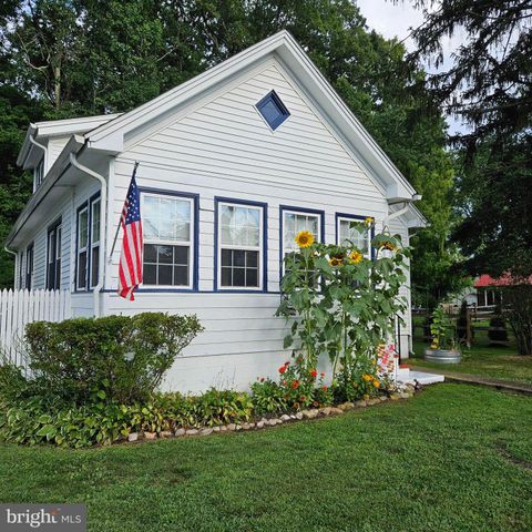 5827 S HAWTHORNE AVE, Rock Hall, MD 21661