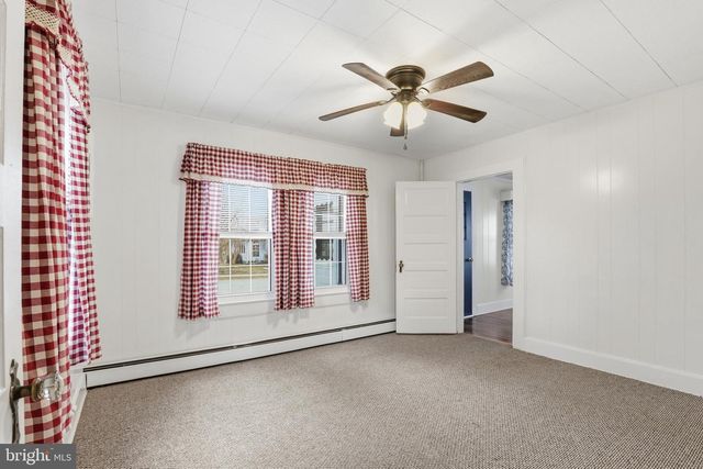 5827 S HAWTHORNE AVE, Rock Hall, MD 21661