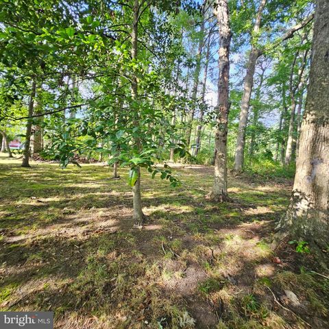 5827 S HAWTHORNE AVE, Rock Hall, MD 21661