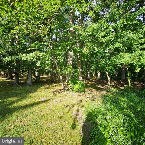 5827 S HAWTHORNE AVE, Rock Hall, MD 21661