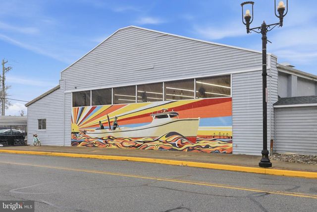 5827 S HAWTHORNE AVE, Rock Hall, MD 21661