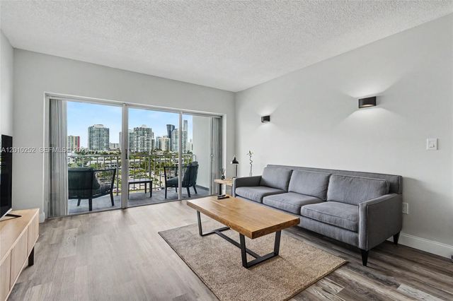 500 Bayview Drive 727, Sunny Isles Beach, FL 33160
