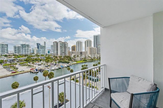 500 Bayview Drive 727, Sunny Isles Beach, FL 33160